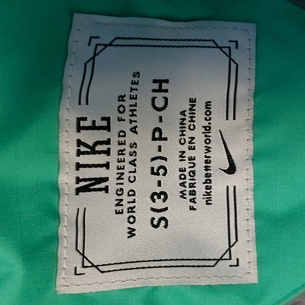 Women's Nike Thermore Ski Snowboard Jacket - Picture 4 of 5
